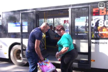 На Донеччині розпочалася примусова евакуація родин із дітьми із 5 населених пунктів