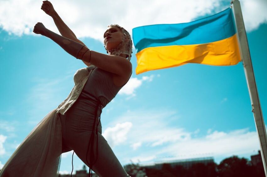 моновистава "Someone Like Me"