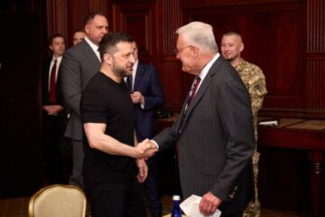 Зеленський зустрівся із спецпредставником США Кітом Келлогом у Вашингтоні