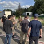 Імміграційна служба США заявила про депортацію українців
