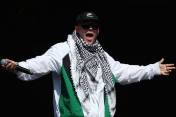 Ірландський репер постане перед судом у Лондоні через прапор “Хезболли” на концерті