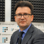 В Україну з Канади везуть посмертну маску і друкарську машинку Симона Петлюри