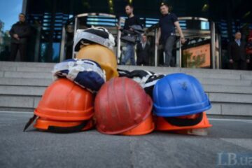 Внаслідок атаки по шахті ДТЕК загинув гірник, троє поранені