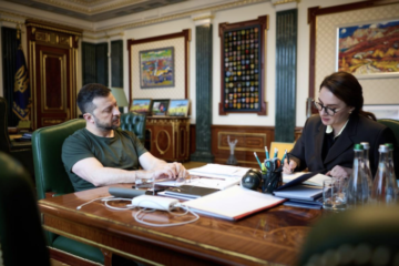 Зеленський: сьогодні Кабмін оновить правила виїзду за кордон чоловікам 18-22 років