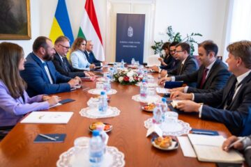 Віцепрем’єр поїхав в Угорщину говорити про вступ України до ЄС і захист прав нацменшин