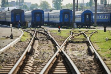 На Вінниччині внаслідок обстрілу знеструмлено залізницю