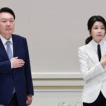 Колишню першу леді Південної Кореї звинуватили у хабарництві