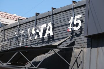 Ворог вдарив безпілотником по відділенню Нової пошти в Краматорську, 1 людина загинула і 1 поранена