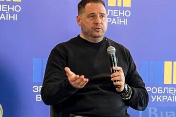 Єрмак: США не тиснуть на Україну щодо питання територіальних поступок