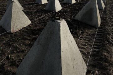 У Литві на кордоні із РФ та Білоруссю встановили “зуби дракона”