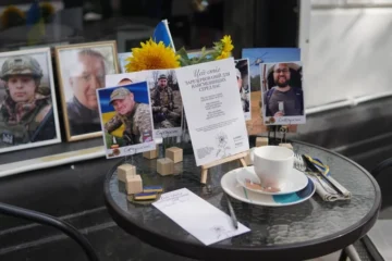 Закладам пропонують залишити заброньованим на весь день столик у пам’ять про загиблих військових: як долучитися