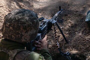 Обходять «на мишу» — окупанти намагаються непомітно прослизнути на Лиманському напрямку