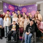 В Україні запускають безплатний курс із блогерства у TikTok для підлітків з інвалідністю