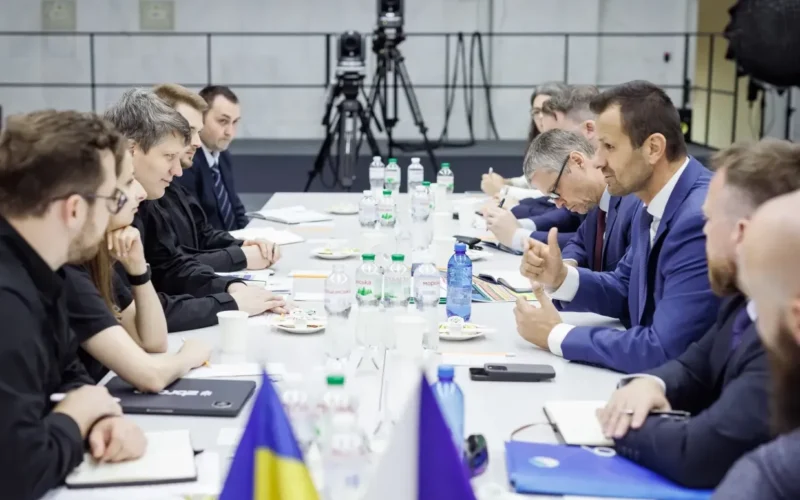 «Чеська ініціатива», дрони, спільні проєкти ОПК: Україна та Чехія обговорили плани співпраці