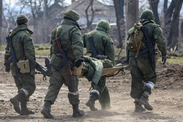 «М’ясо» вперед, досвідчені назад: військові про класичну модель російських штурмів