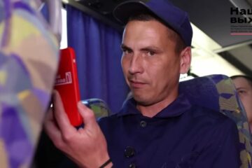 «Ми очєнь ради, но завтра єдєм в Крим» — рідня звільненого з полону росіянина проміняла його на відпочинок