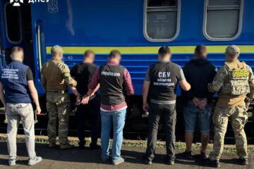 «Секретне купе» за $7000: провідник намагався вивезти за кордон ухилянта
