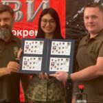 «Бурбон» з Джавеліном — Боєць «Сталевих Левів» став героєм марки Укрпошти