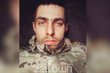«Ні зарплати, ні бойових»: у телефоні вбитого окупанта знайшли жалюгідне листування