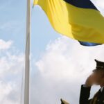 «Стояти в бою до перемоги»: у ГУР підняли прапор України та прочитали молитву розвідника