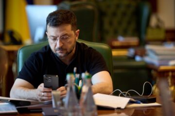 Володимир Зеленський обговорив із Президентом Європейської ради санкції проти росії та виробництво дронів