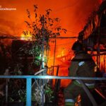 Ворожа ракета зруйнувала житловий мікрорайон у Миколаєві: семеро постраждалих