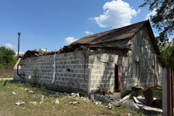Росіяни атакували Донеччину: зруйновані будинки, постраждали діти