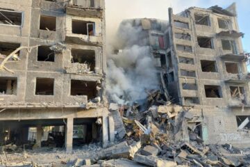 Окупанти вдарили по Білозерському: двоє загиблих і семеро поранених