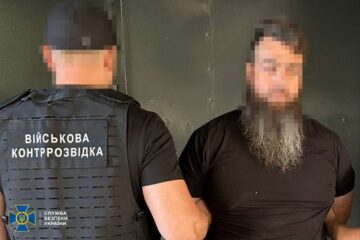 Фіктивні довідки й «бронь»: у Києві викрили схему для ухилянтів