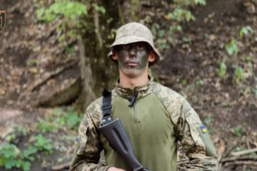 Пішов за братом: колишній тренер з кікбоксингу розповів, чому долучився до 127-ї бригади