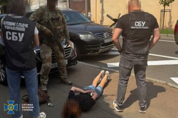 Мріяла «евакуюватись» до рф та фотографувала КПП: у Києві затримали зрадницю