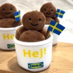 IKEA випустила плюшеві брелоки у вигляді фрикадельок