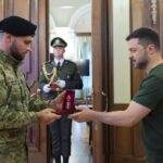 Хоробрість, влучність, маневреність: Президент привітав та нагородив воїнів-танкістів