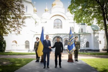 Президент України обговорив з новими послами Кіпру, Латвії та Пакистану оборонну та гуманітарну співпрацю
