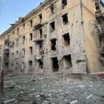 Росіяни вдарили трьома авіабомбами по центру Краматорська, є поранені
