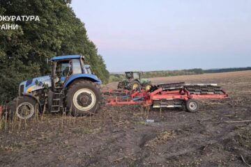 12 поранених внаслідок ракетного удару по сільськогосподарському підприємству на Сумщині
