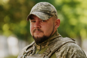 «Найцінніша нагорода — це життя солдата»: розповідь про «Липня», медика з фронту