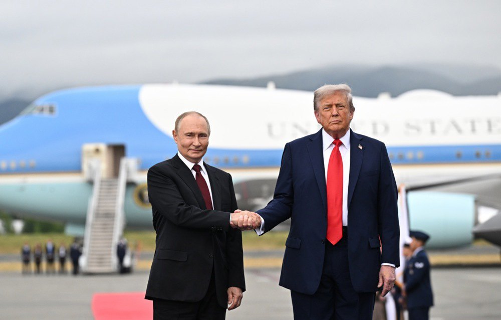 Зустріч Дональда Трампа з Володимиром Путіним на Алясці, 15 серпня 2025 р.