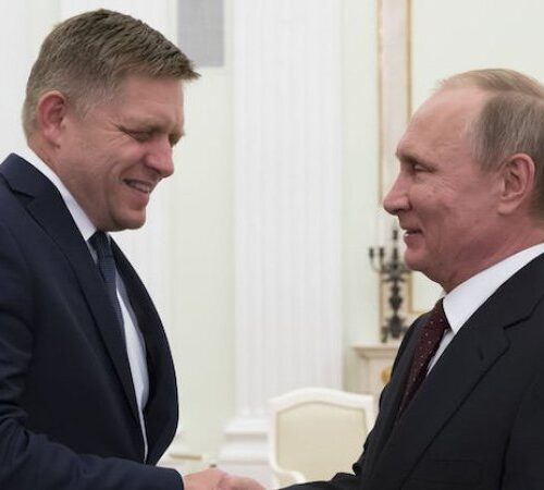 Фіцо в Китаї зустрівся з Путіним і розкритикував Україну за удари по російській енергетиці