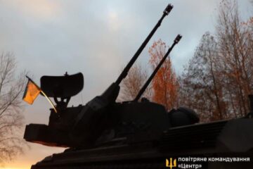 Уночі зафіксували влучання 3 ракет та 69 ворожих безпілотників
