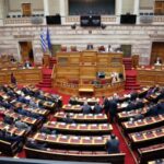 Парламент Греції погодив “драконівські” антиміграційні закони