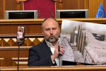 Ексочільник Полтавської ОВА Пронін під час виступу в Раді назвав звинувачення в корупції на фортифікаціях брехнею