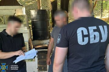 СБУ та Нацпол викрили ще вісьмох організаторів “ухилянтських схем” у