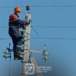 На Харківщині через російські обстріли без світла залишилися 7 тисяч споживачів