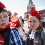 СЗР: Кремль сформував централізовану модель ідеологічного контролю над молоддю