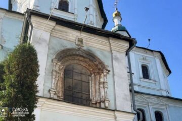 Ворожий безпілотник влучив у собор – символ міста в центрі Сум
