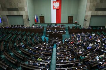 Сейм Польщі ухвалив закон про допомогу українцям після вето президента