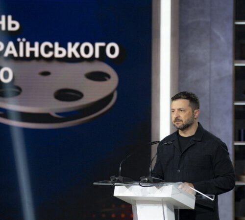 Зеленський відзначив держнагородами представників української кіноіндустрії