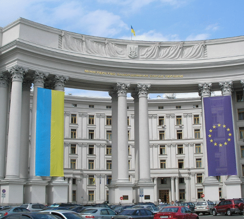 МЗС: бутафорні вибори на краденій українській землі не допоможуть Росії узаконити окупацію