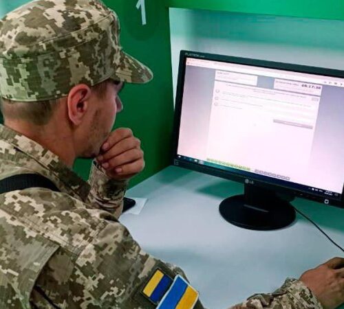 Оновили тестові завдання теоретичного іспиту для водіїв